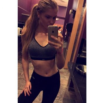 Julya - Bauen - Uri | Milf